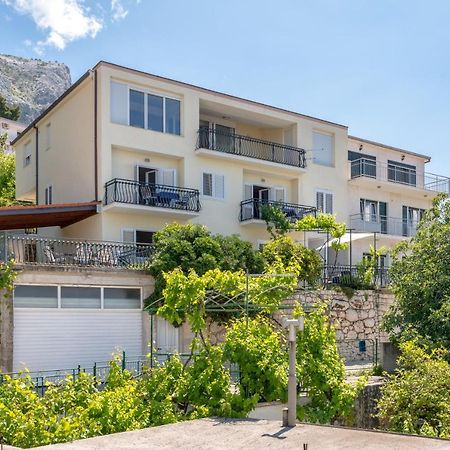 Apartmani Mirta Omis A Luaran gambar