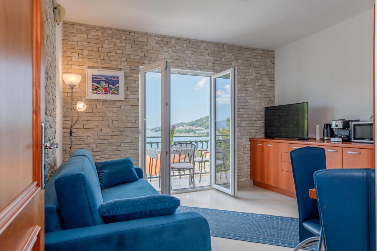 Apartmani Mirta Omis A Luaran gambar